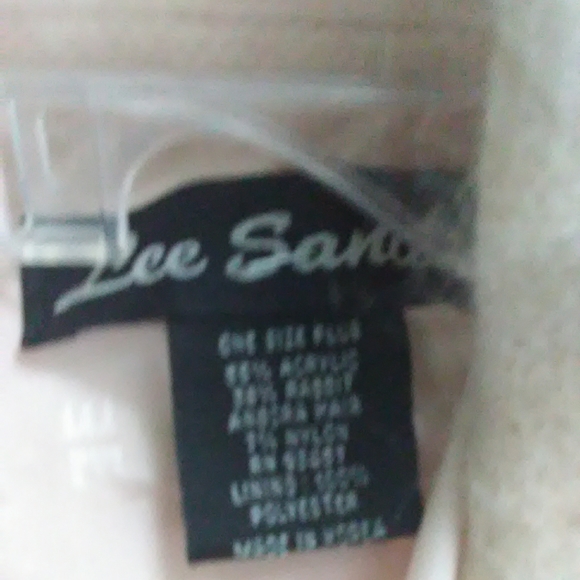 Lee Sands Angora soft wool cardigan. Warm. - Picture 5 of 8